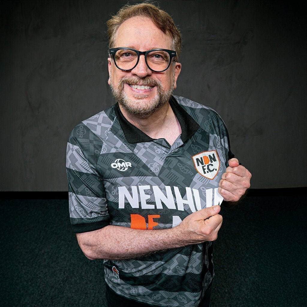 Camiseta Nenhum de Nós F. C.