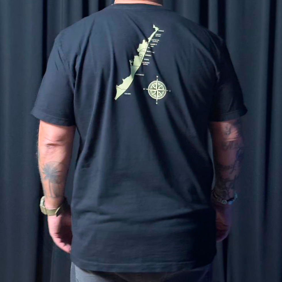 Camiseta Básica Estonada Praias