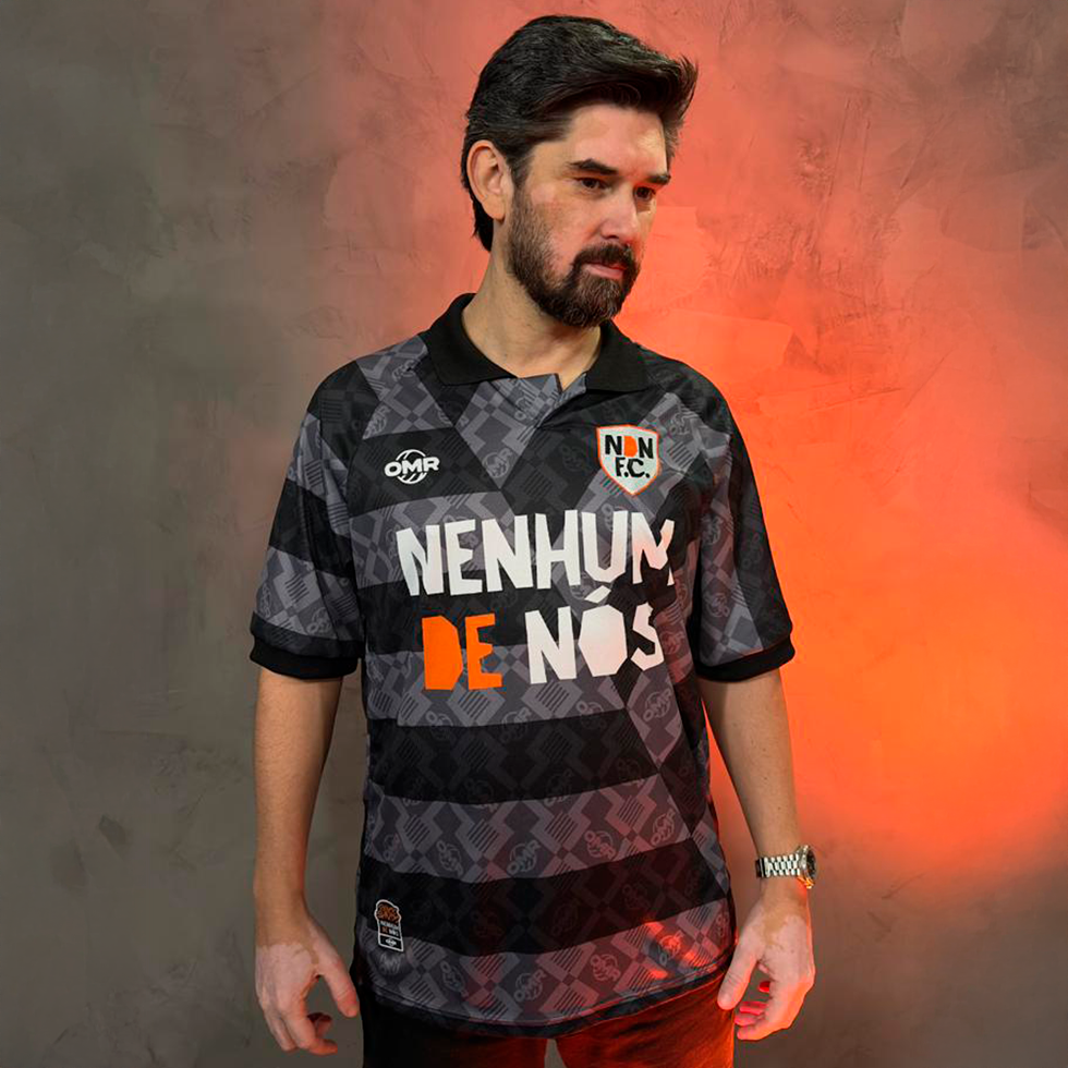 Camiseta Nenhum de Nós F. C.